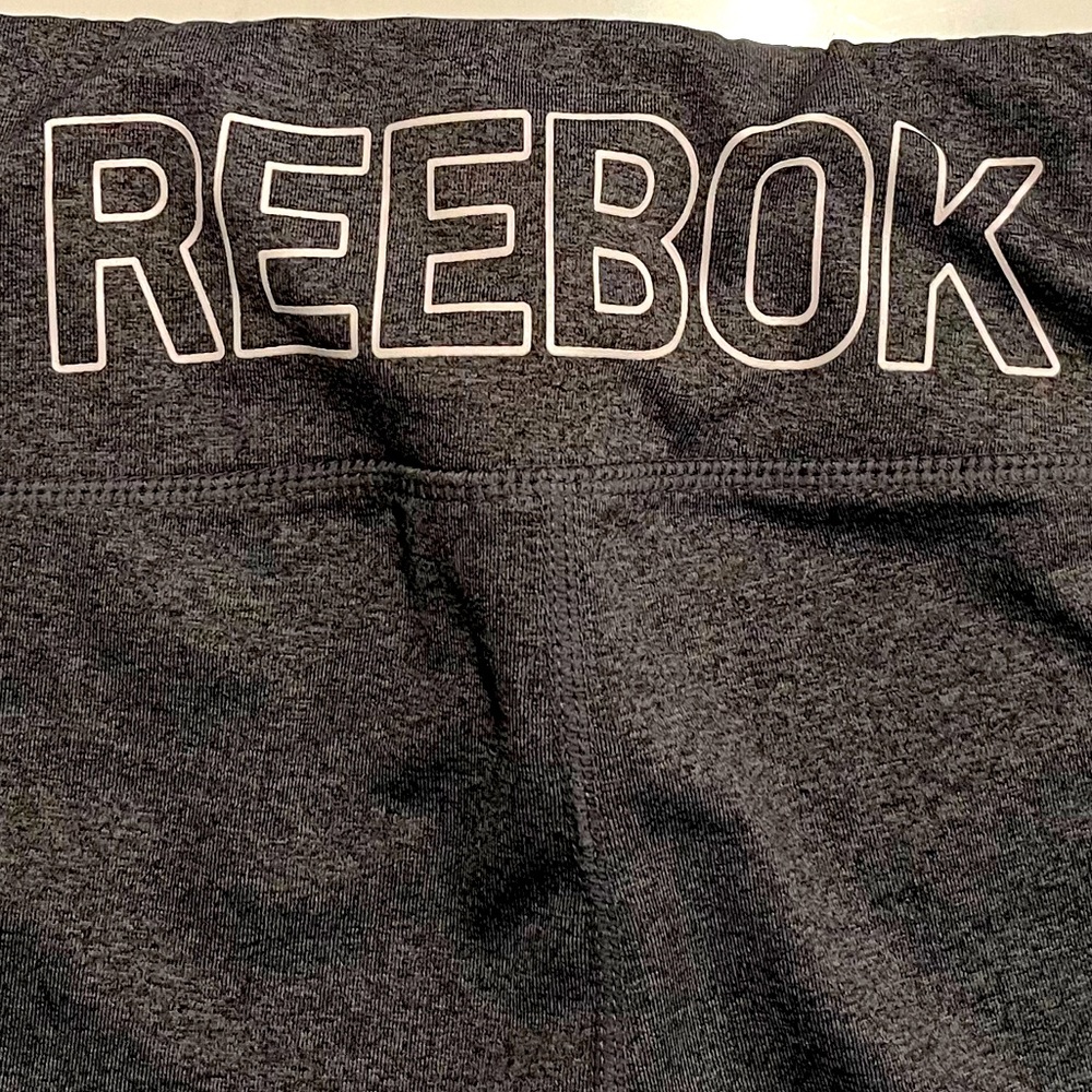 Juniors size M Reebok athletic workout pants, dark gray